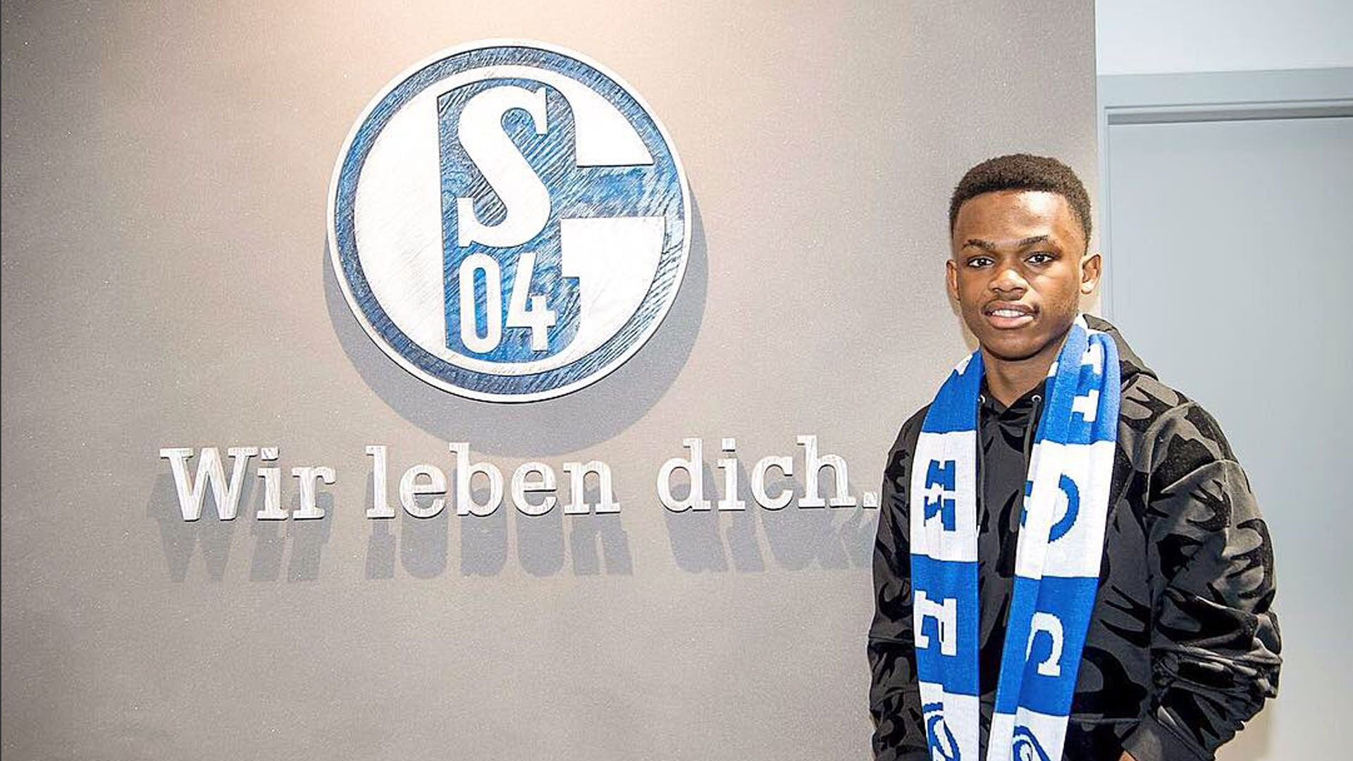 踢球风格引 踢球风格引